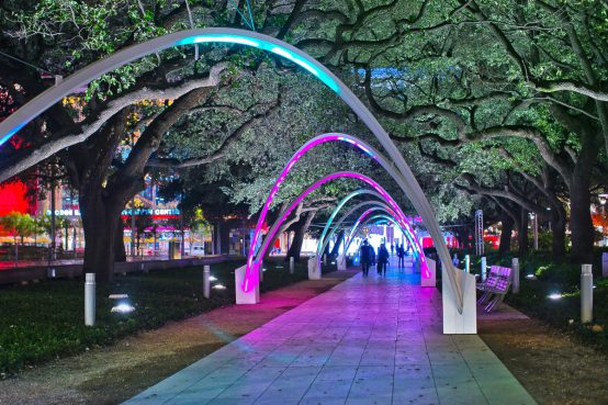 Hello Trees! Discovery Green, Houston, Texas. Installation lumineuse. Light installation.